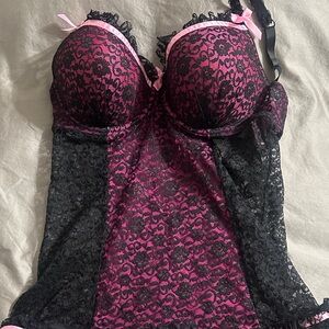 Elegant Lace Lingerie - Black and Pink